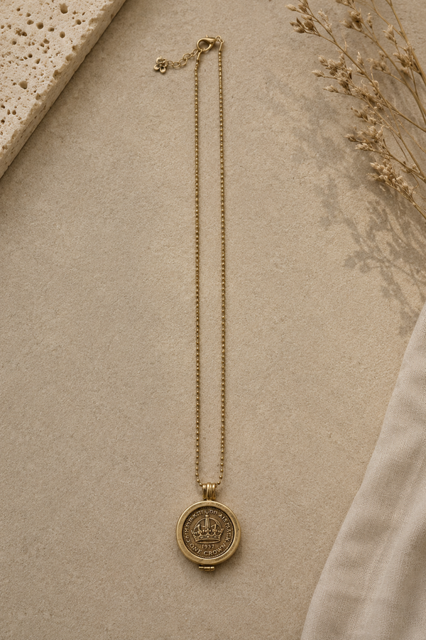 Remi Necklace in Gold